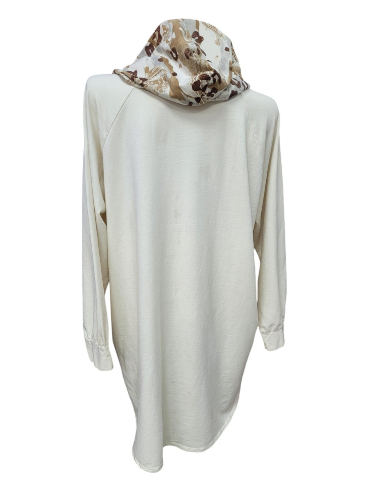 Polerón Italiano Oversize Blanco con Estampado Plateado y Gorro