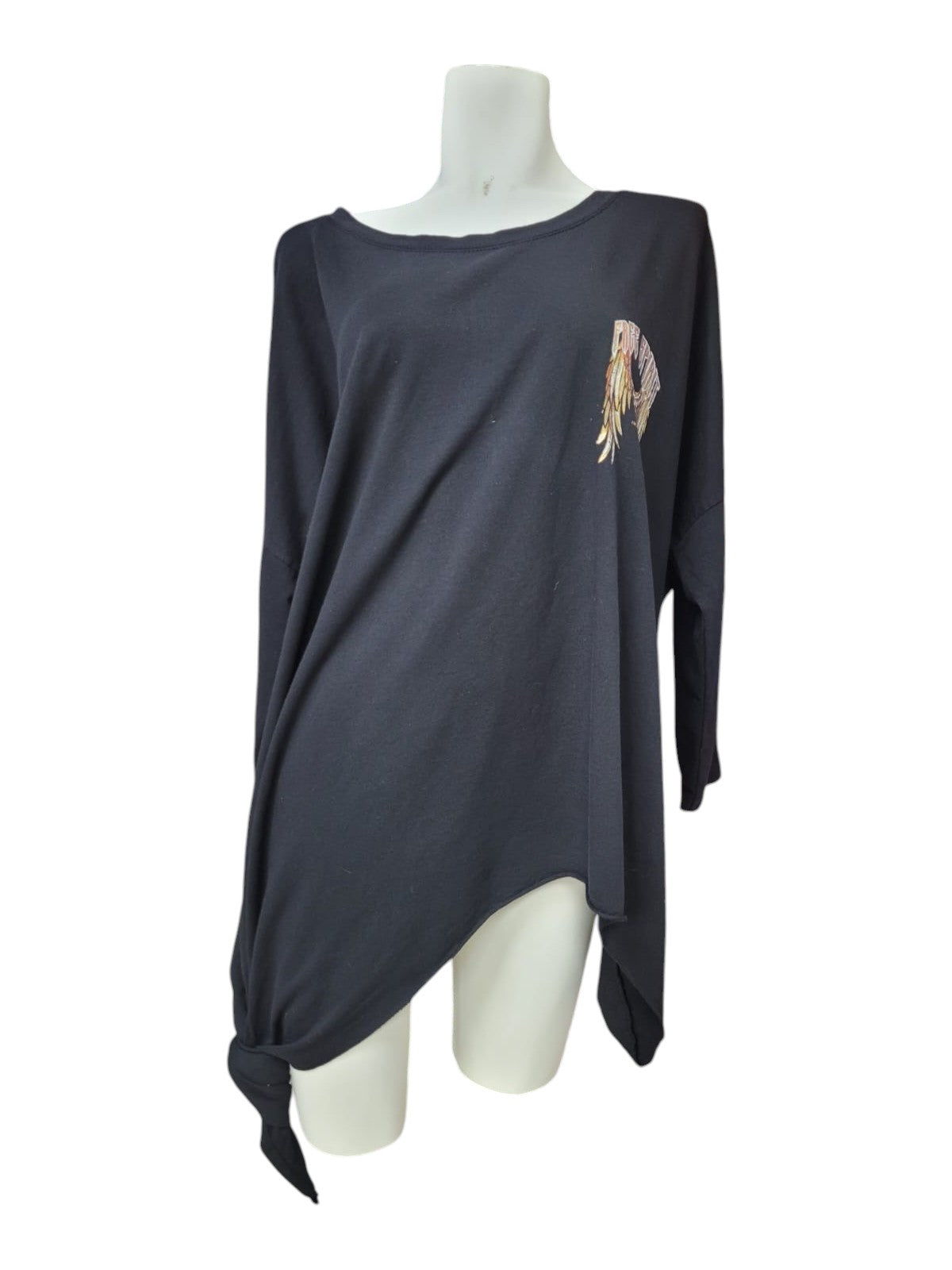 Polerón Oversize Negro con Estampado "Free Spirit"