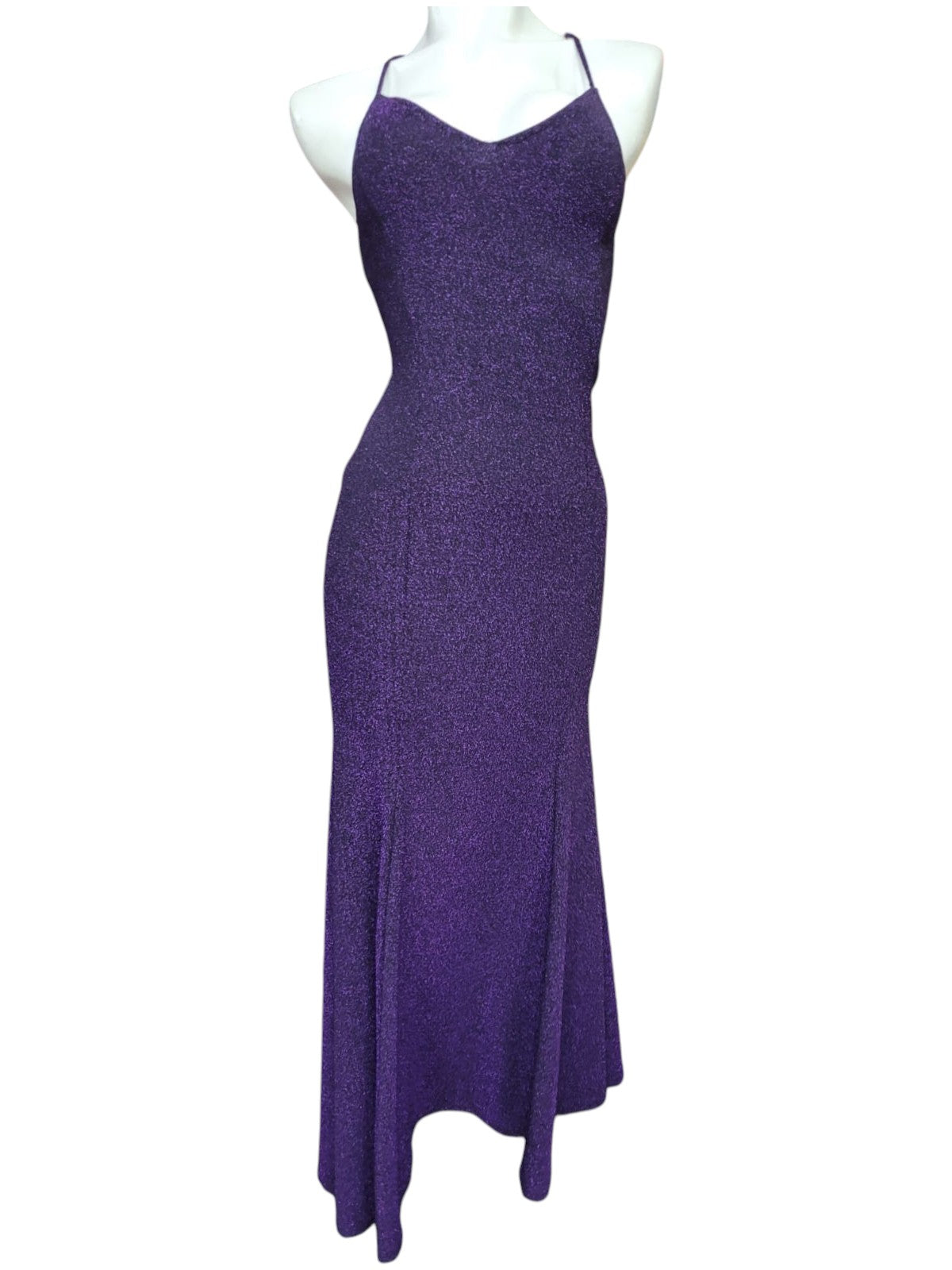 Vestido Fiesta con Brillos Levanta Cola