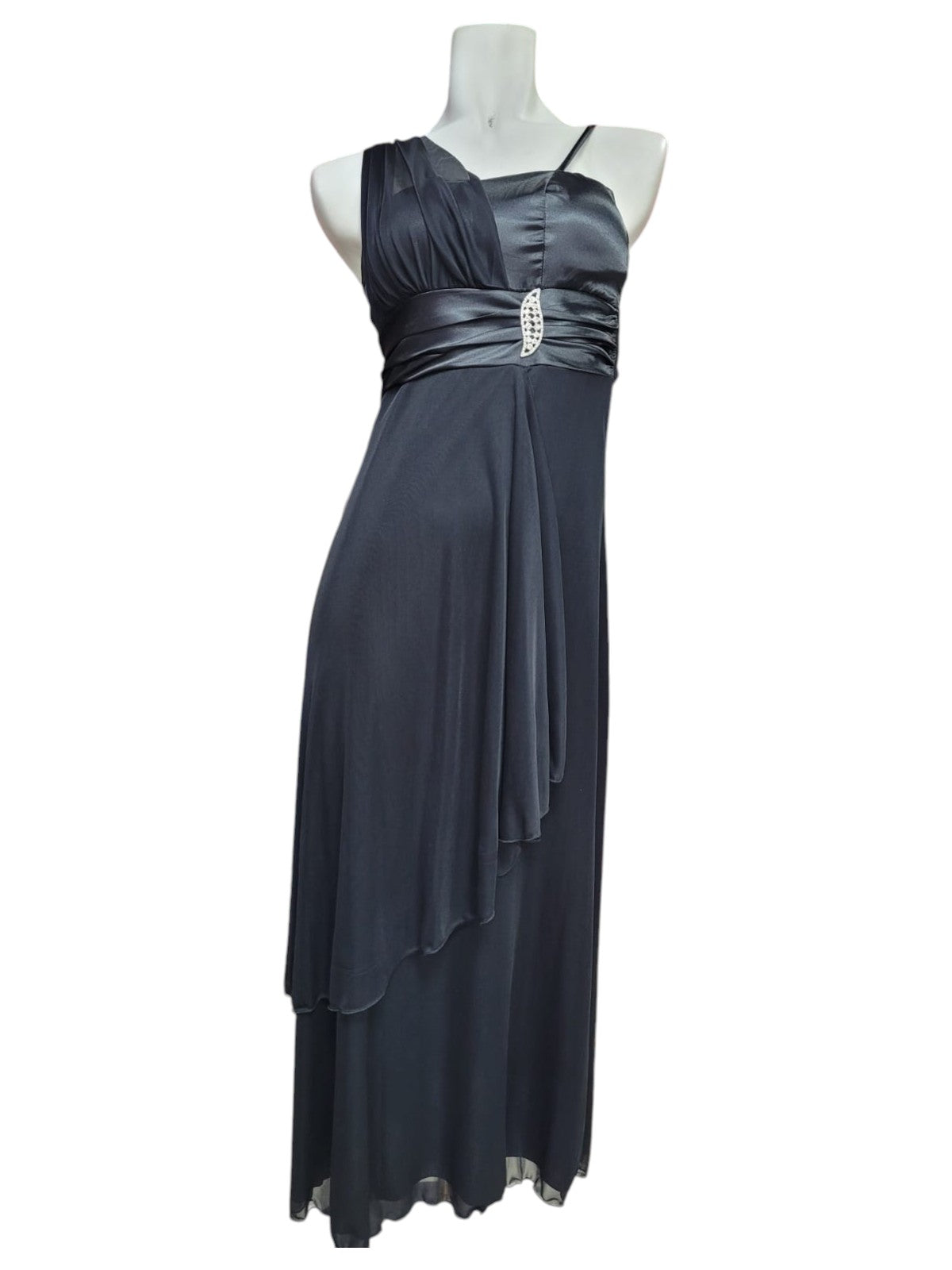 Vestido Fiesta Negro de Gasa con Adorno Brillante a la Cintura y Tirantes Mix