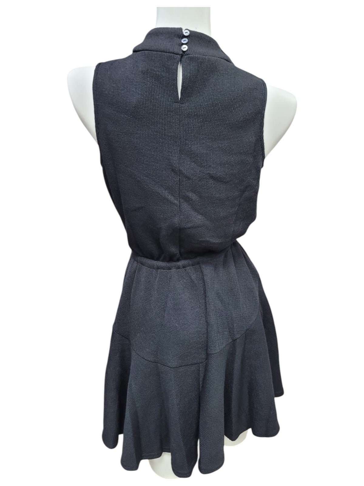 Vestido Corto de Lana con Cuello Tortuga