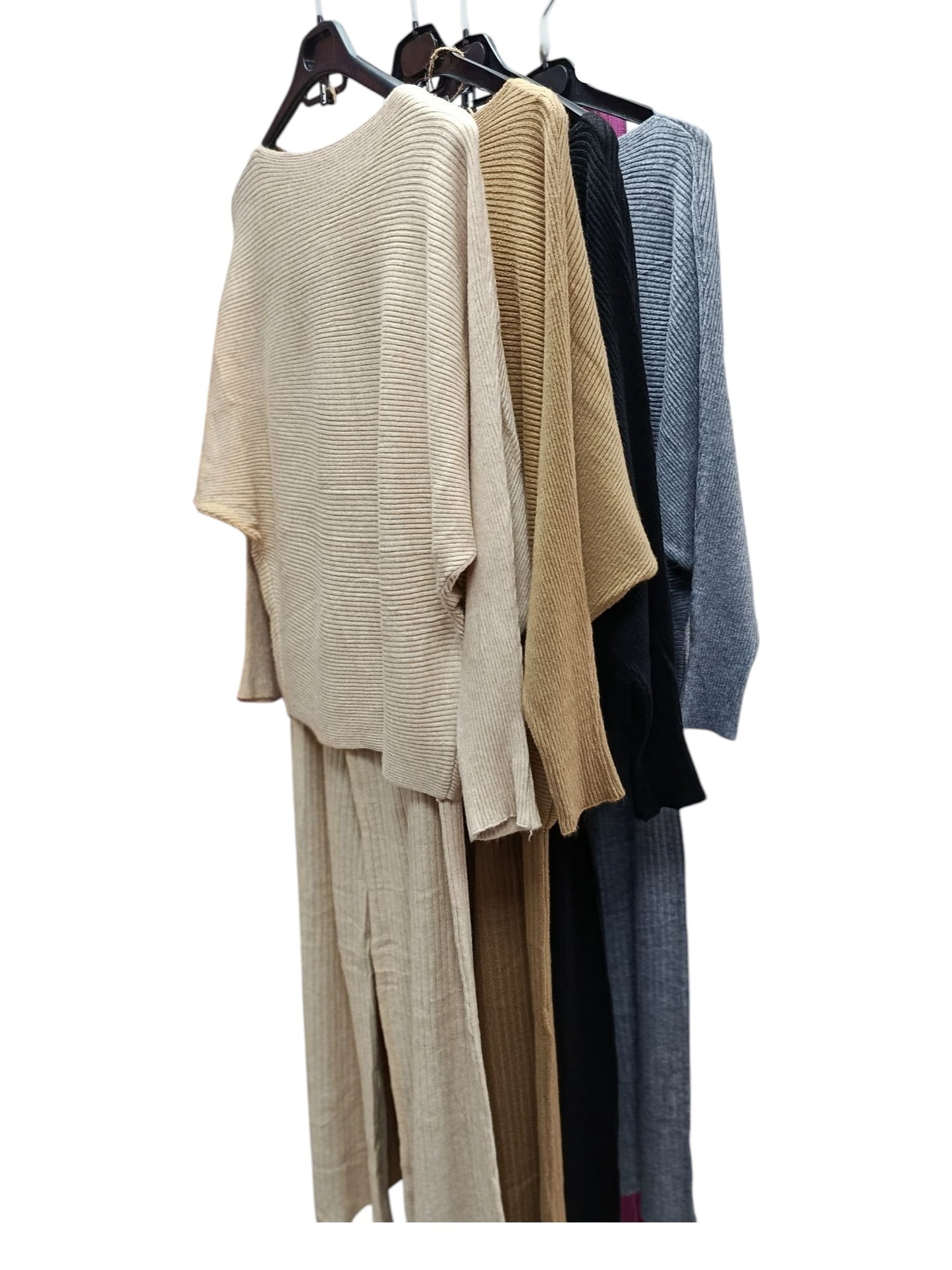 Conjunto de Lana – Elegancia y Confort en Uno