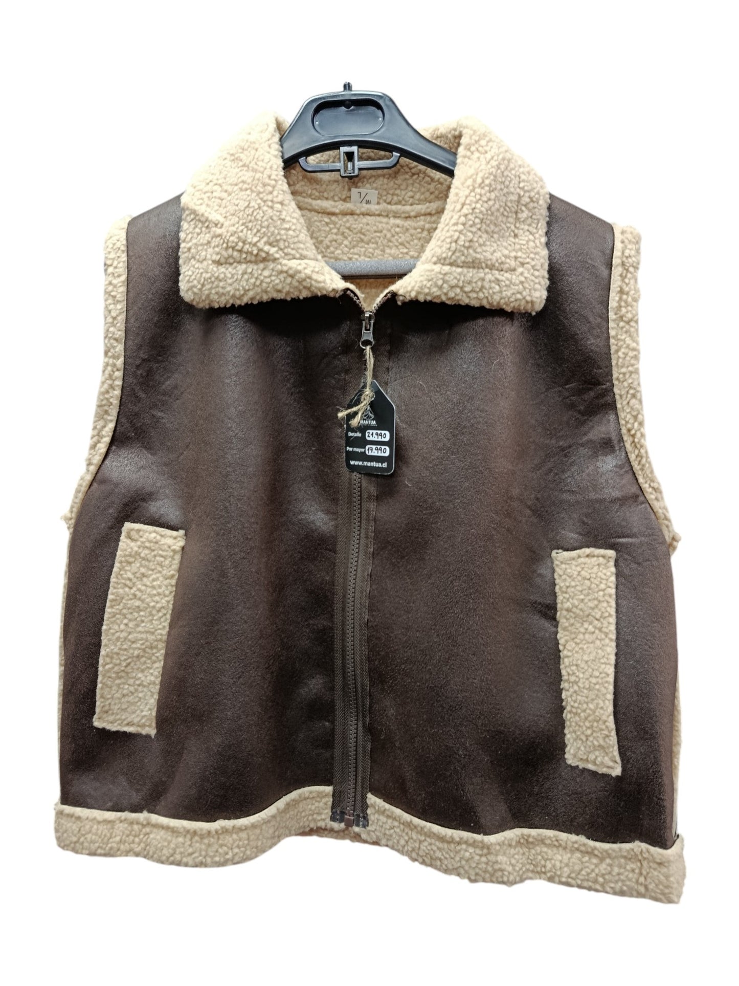 Chaqueta sin Mangas de Ecocuero Forrada en Lana – Estilo y Abrigo en Cada Capa