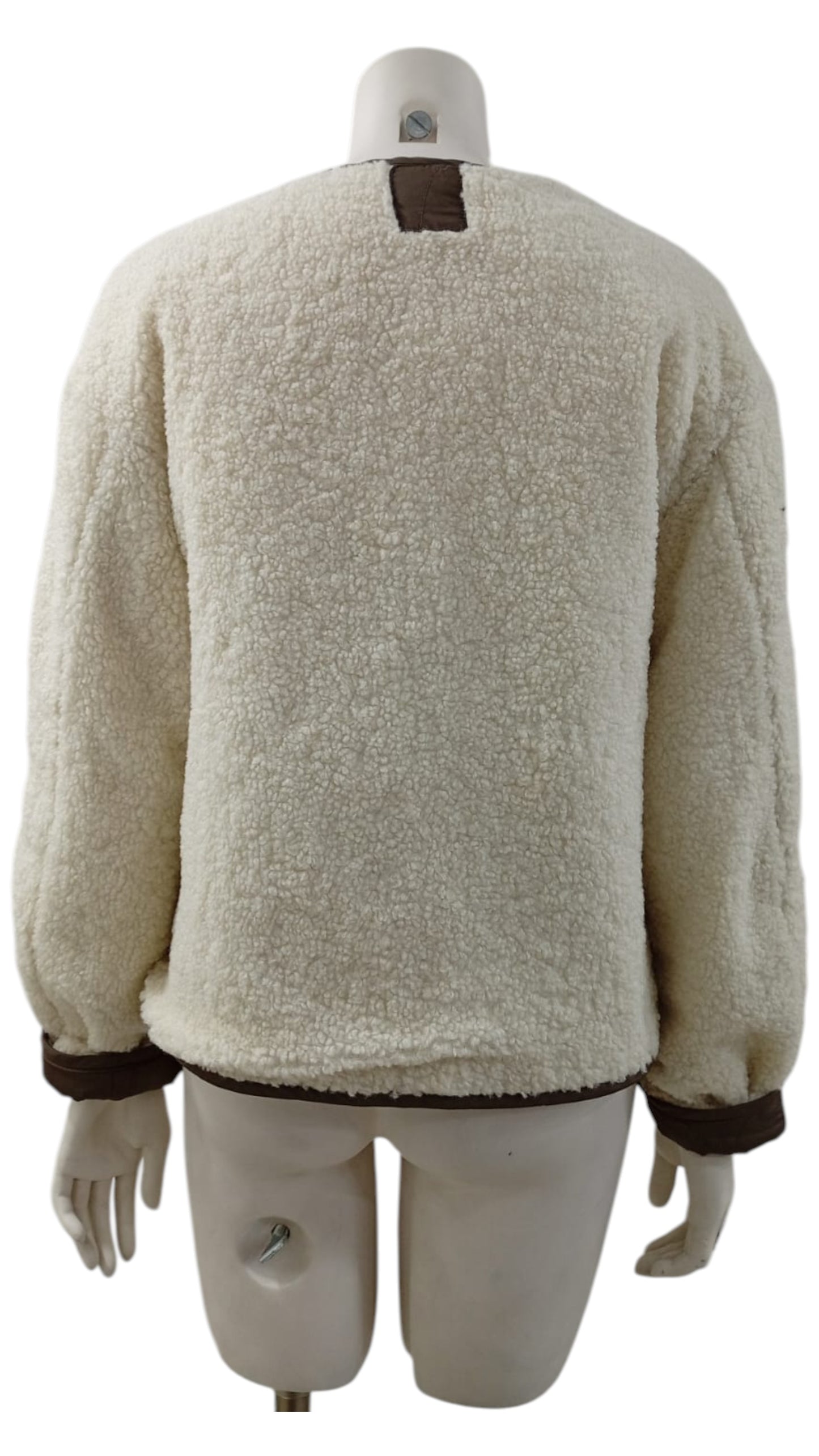 Chaqueta Italiana de Chiporro Beige con Detalles en Tela