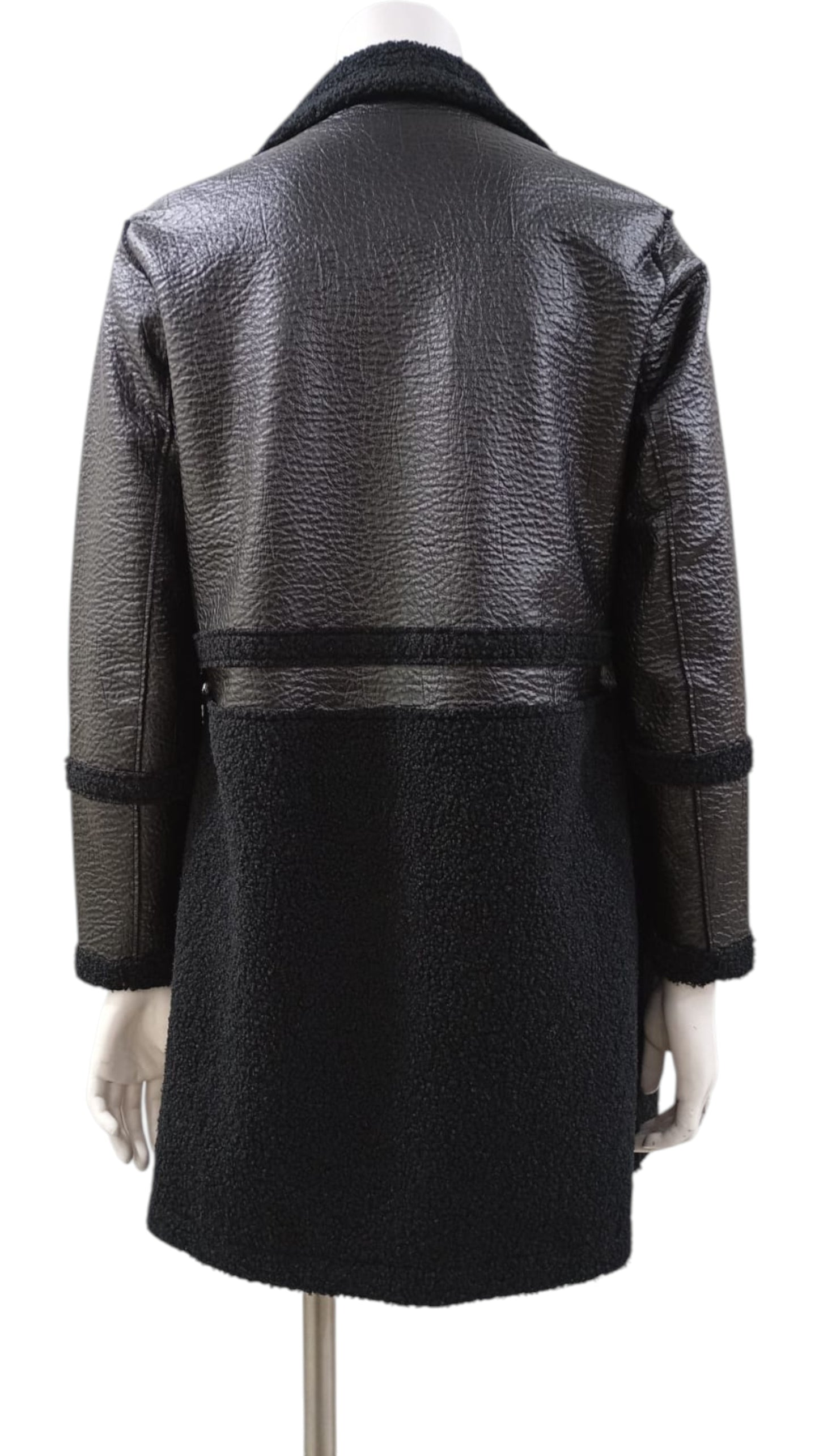 Chaqueta Reversible – Elegancia y Abrigo para el Invierno