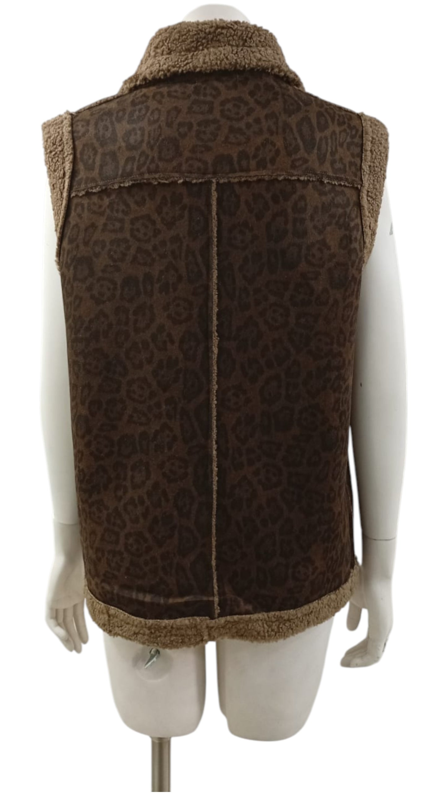 Chaqueta sin Mangas Animal Print – Un Toque Salvaje con Calidez Inigualable