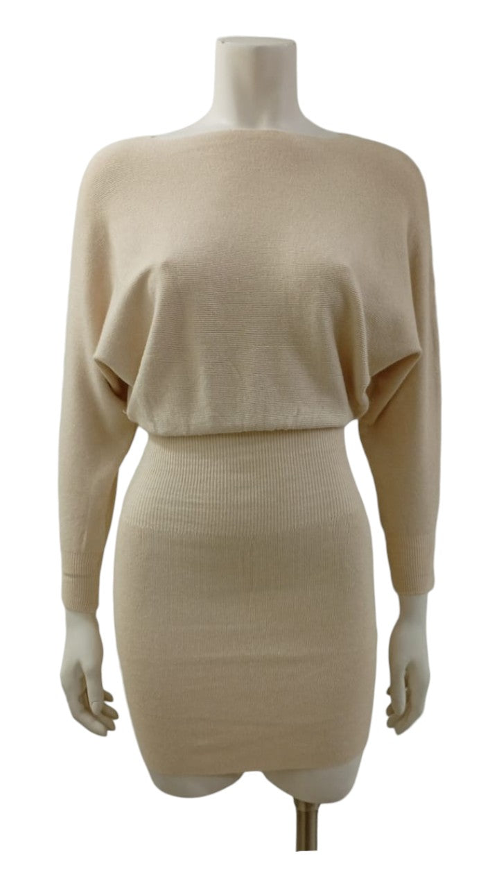 Vestido Corto de Lana – Ajustado a la Cintura