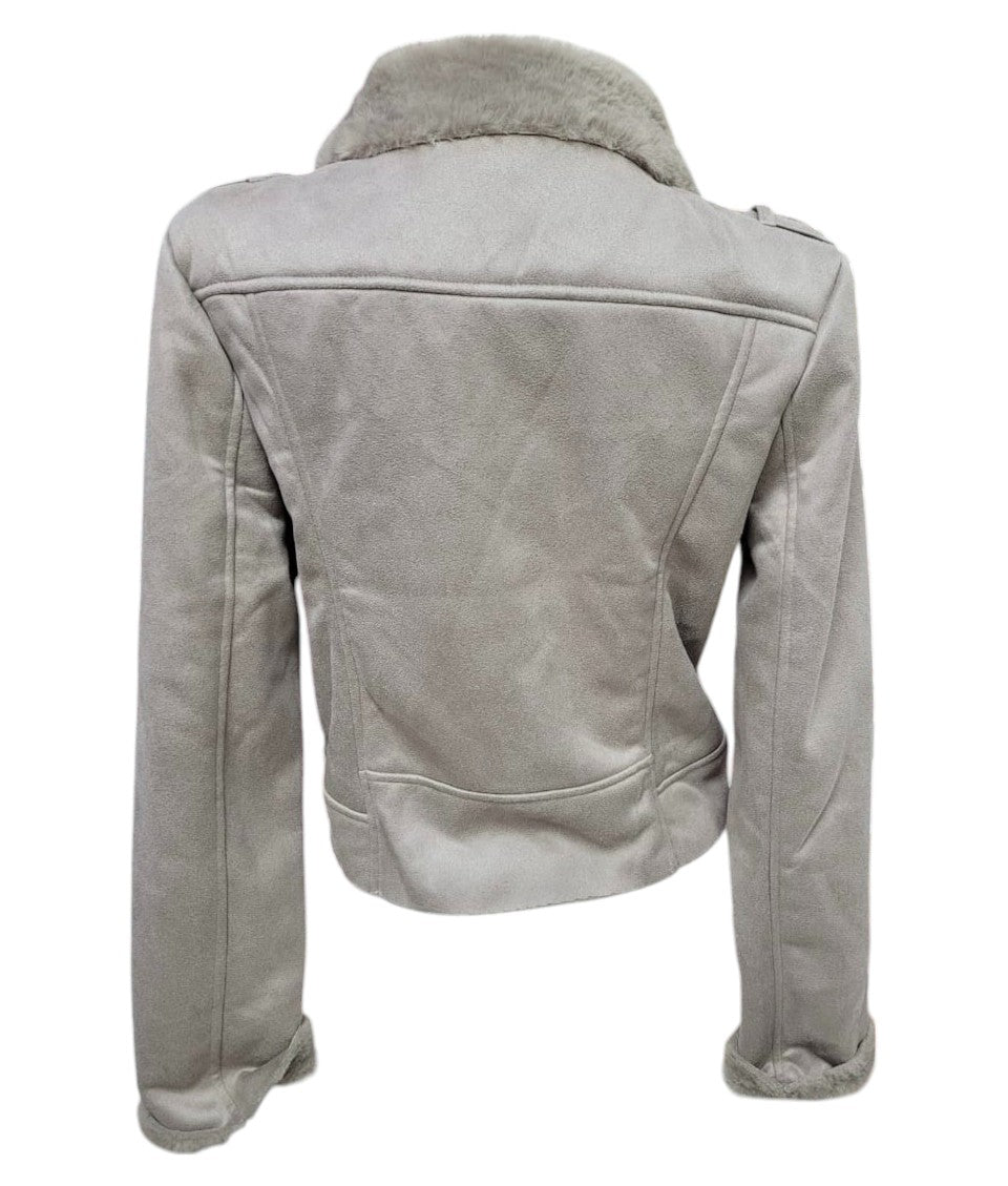 Chaqueta Corta de Gamuza Gris con Chiporro y Cierre