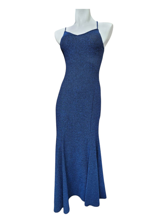 Vestido Fiesta con Brillos Levanta Cola