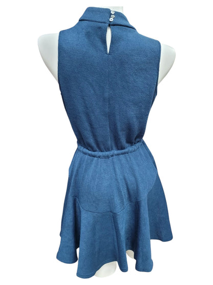 Vestido Corto de Lana con Cuello Tortuga