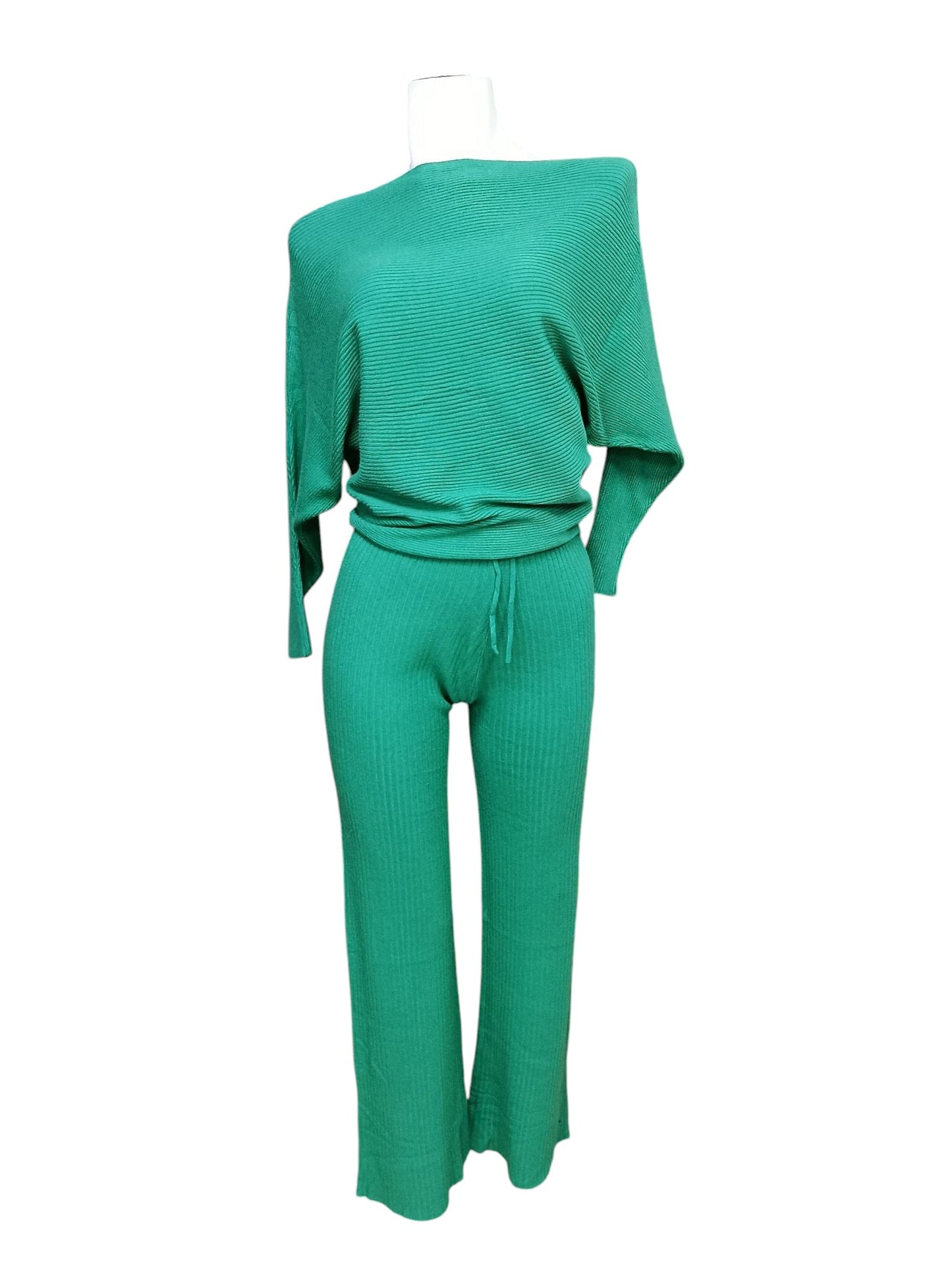 Conjunto de Lana – Elegancia y Confort en Uno