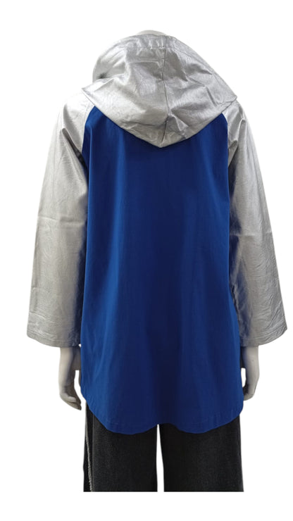 Polerón Italiano Metalizado con Mangas Azules y Capucha – Brilla con estilo