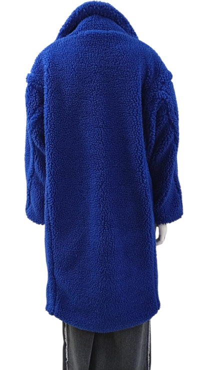Abrigo Italiano Tipo Corderito Azul Rey – Elegancia que abriga