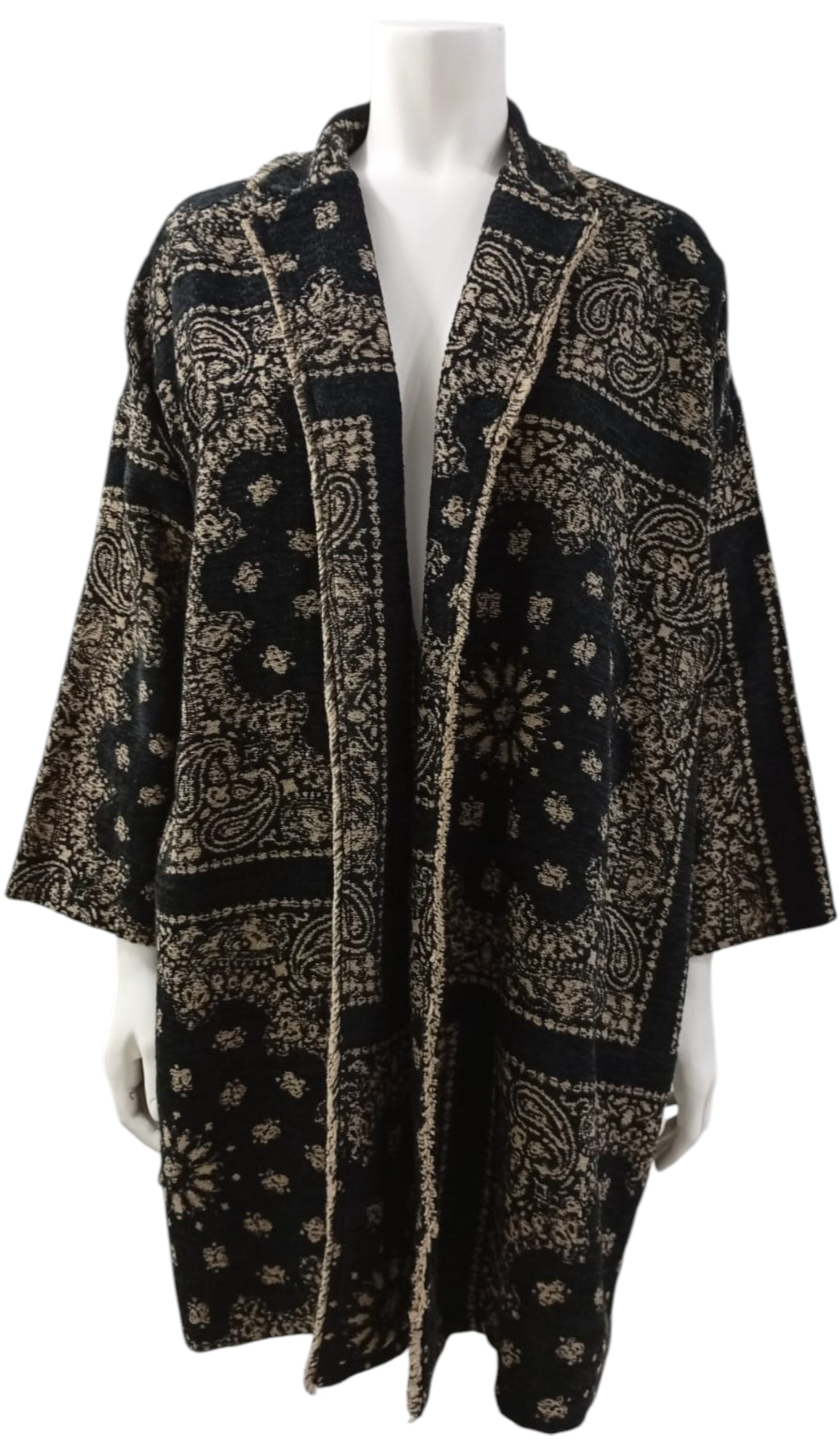 Cardigan Italiano Negro con Estampado de Flores Doradas