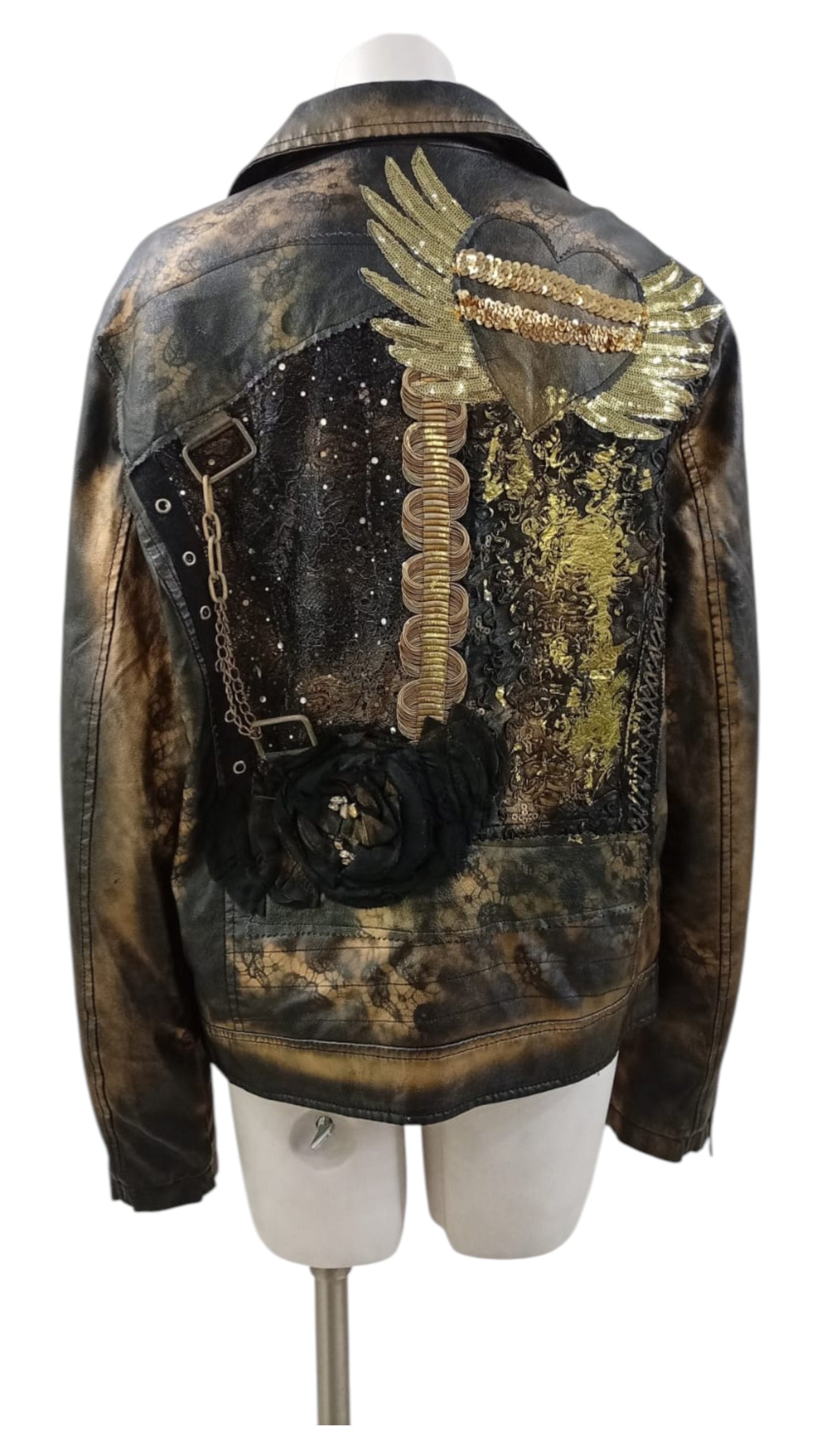 Chaqueta Ecocuero Diseño Artístico Chileno – Corazón, Cadena y Flor Negra