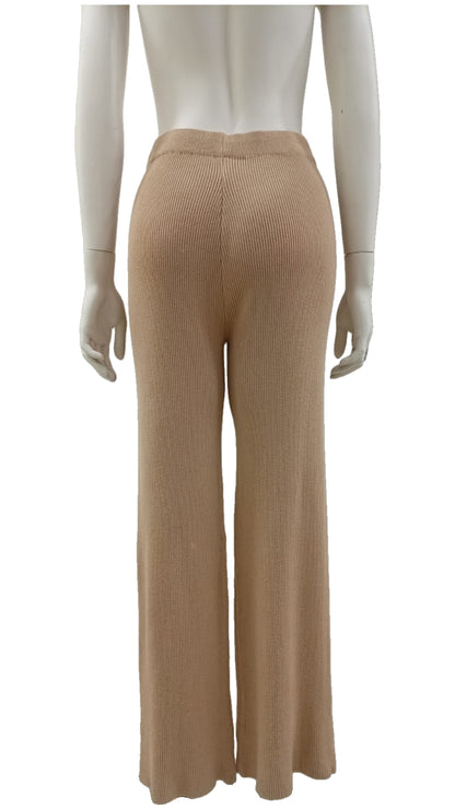 Pantalón de Lana – Estilo, Color y un Toque Salvaje