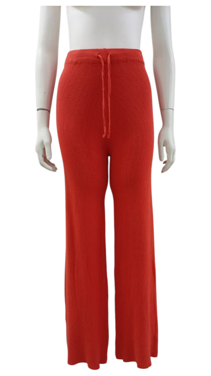 Pantalón de Lana – Estilo, Color y un Toque Salvaje