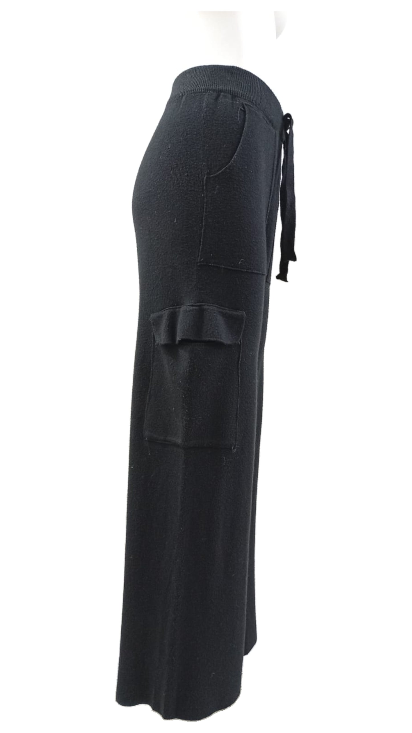 Pantalón Cargo de Lana – Comodidad y Estilo en Cada Paso