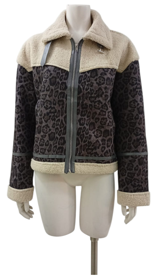 Chaqueta Animal Print con Forro de Lana – Estilo Audaz y Abrigo Total
