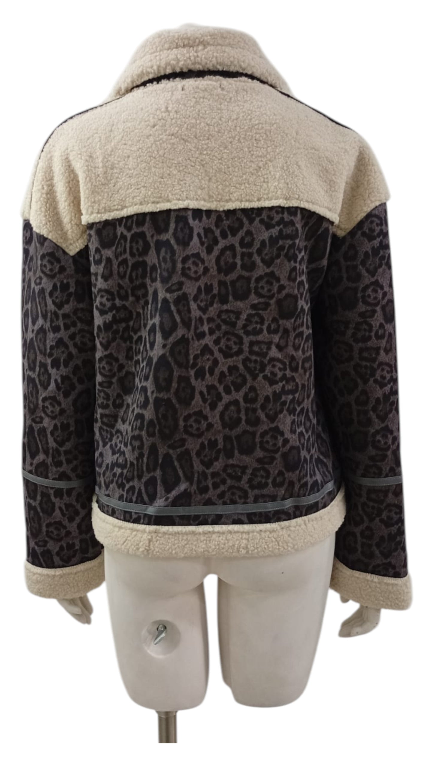 Chaqueta Animal Print con Forro de Lana – Estilo Audaz y Abrigo Total