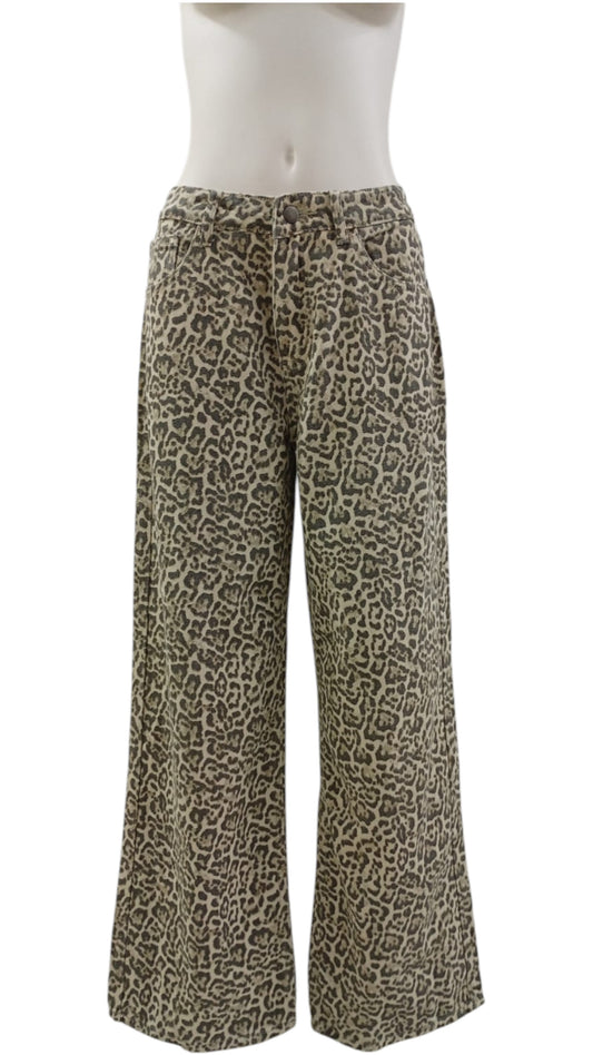 Jeans Animal Print Elasticado – Atrevimiento y Comodidad en una Prenda
