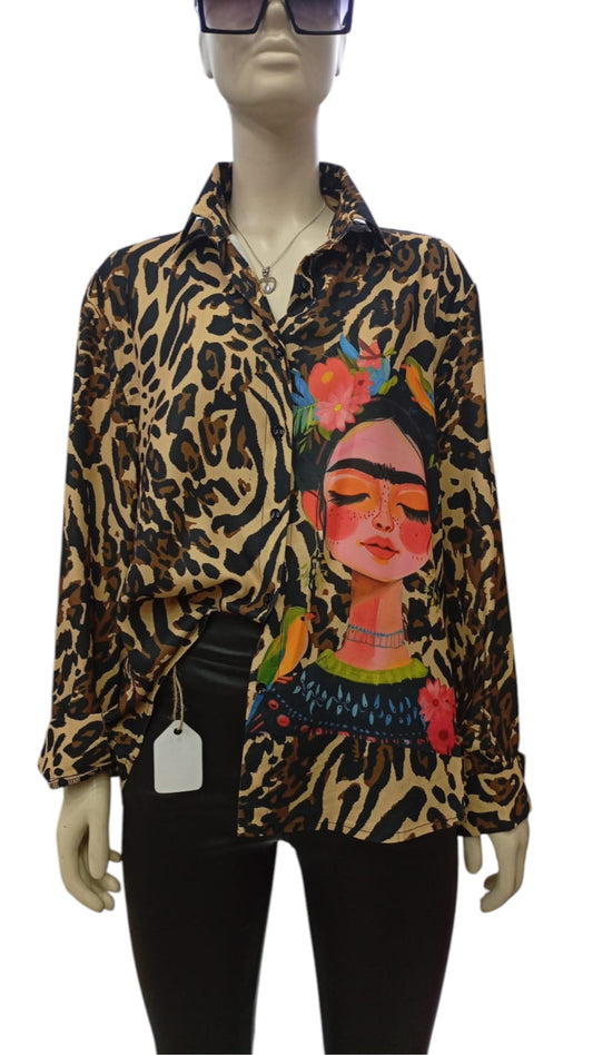 Blusa Animal Print con Estampado de Frida Kahlo