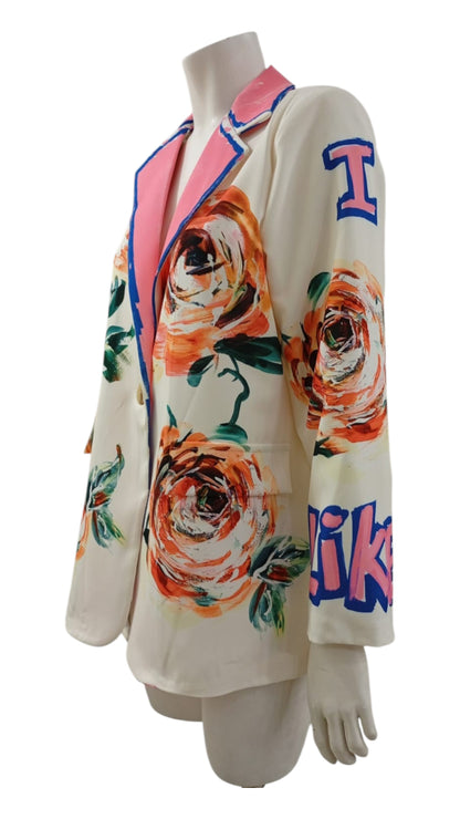 Blazer Italiano "Floral Chic" – Blanco con Estampado de Flores