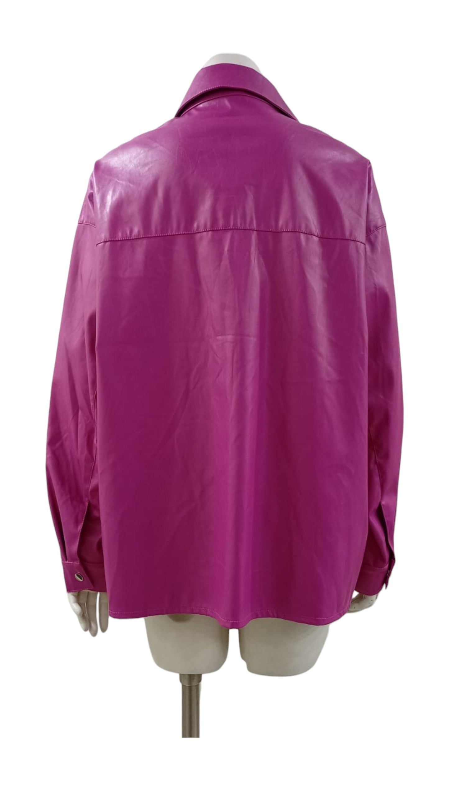 Chaqueta Italiana Tipo Blusa – Magenta con Botones Plateados