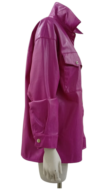 Chaqueta Italiana Tipo Blusa – Magenta con Botones Plateados