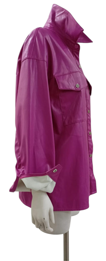 Chaqueta Italiana Tipo Blusa – Magenta con Botones Plateados