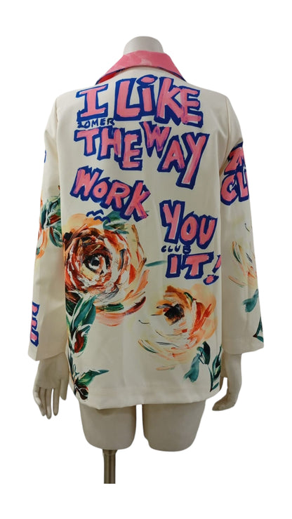 Blazer Italiano "Floral Chic" – Blanco con Estampado de Flores